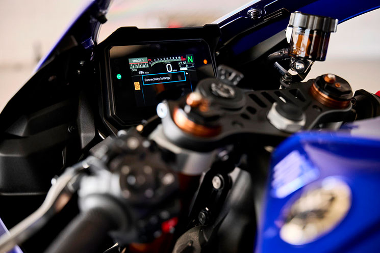 YamahaR9-2025