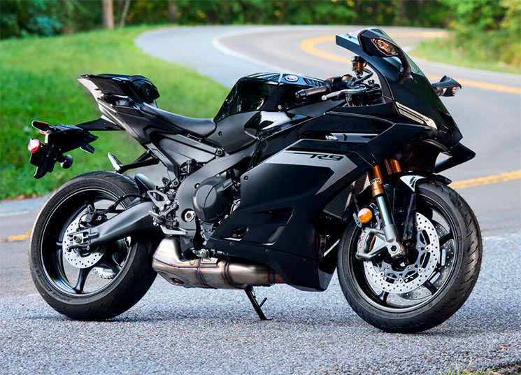 YamahaR9-2025