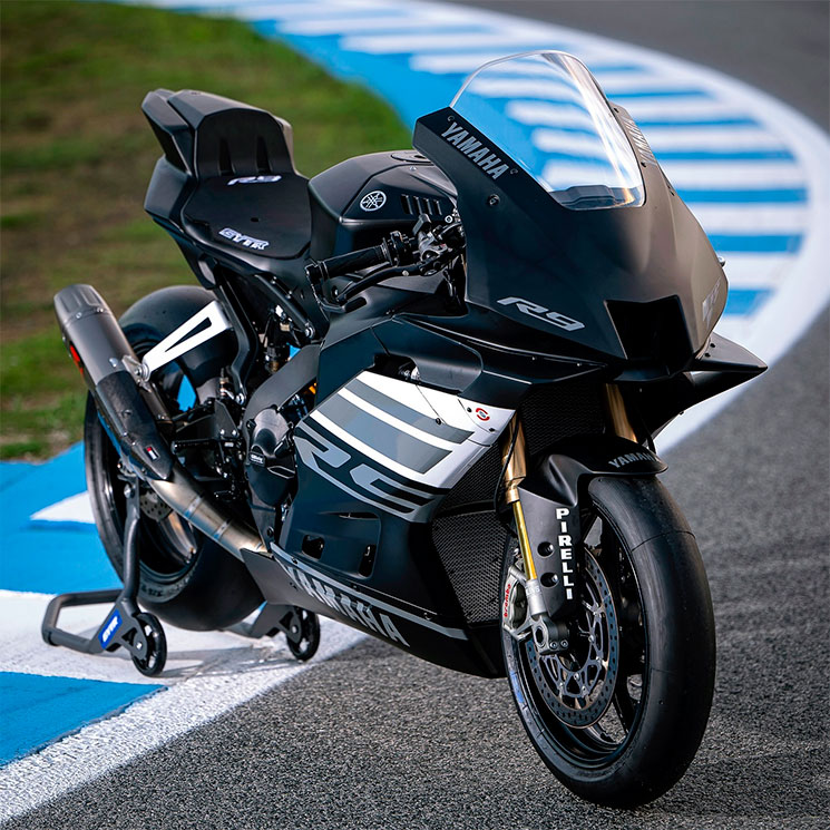 YamahaR9-GYTR-1.jpg