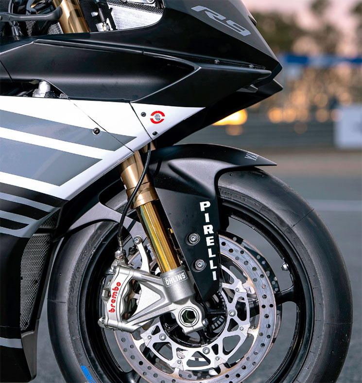 YamahaR9-GYTR-1.jpg