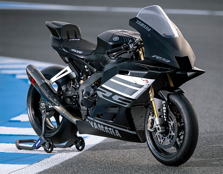 Yamaha R9 2025