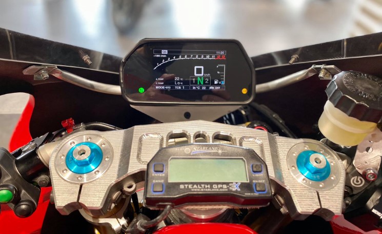 YamahaR9M-