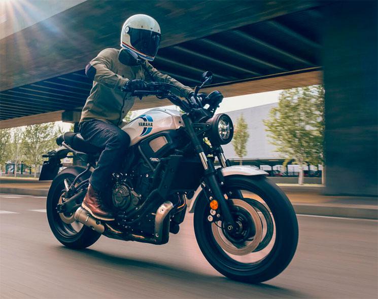 YamahaXSR700-2022