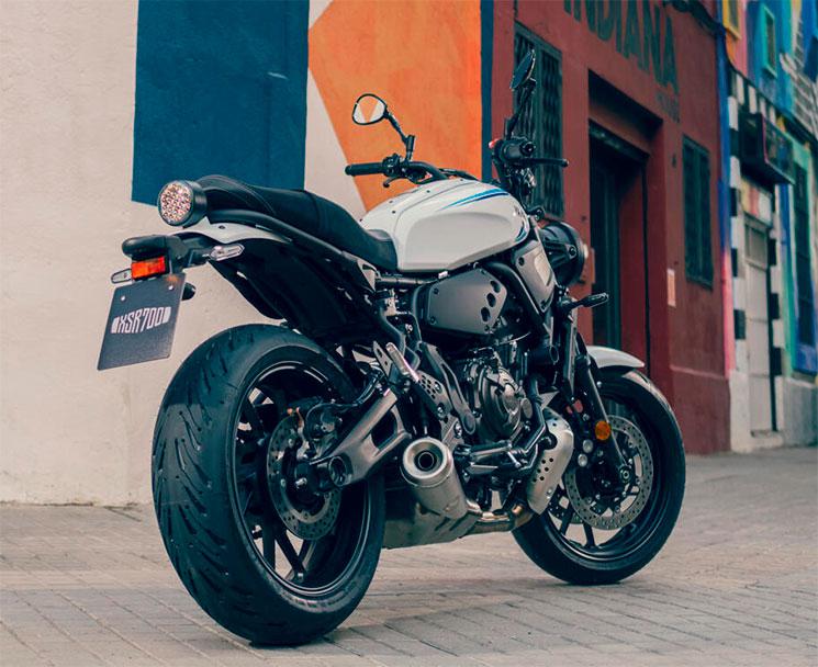 YamahaXSR700-2022