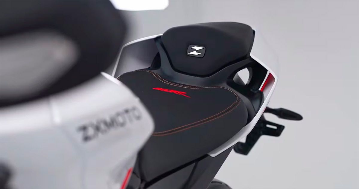 ZXMOTO820RR