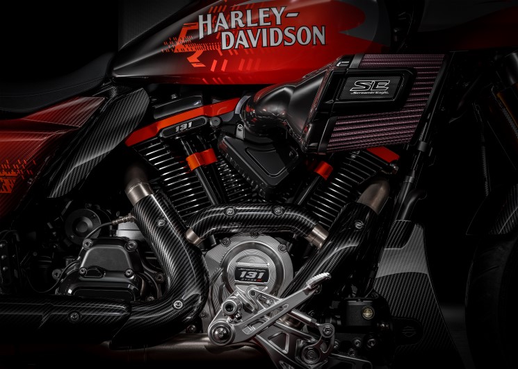 CVO-Road-Glide-RR-2025