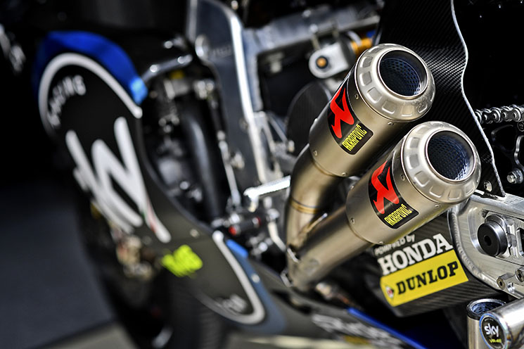 akrapovic-moto2.jpg