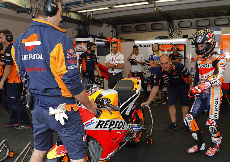 /alberto-puig-dani-pedrosa.jpg