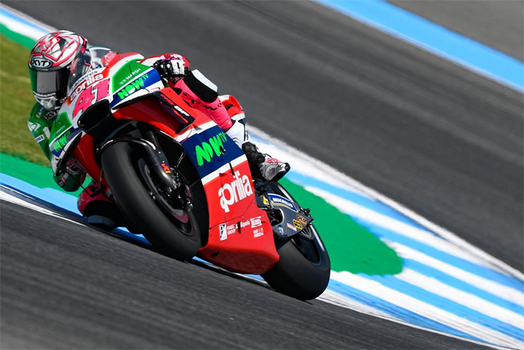aleix-espargaro-aprilia-2018-2(1).jpg