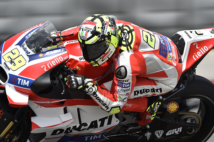 andrea-iannone-2016-2.jpg