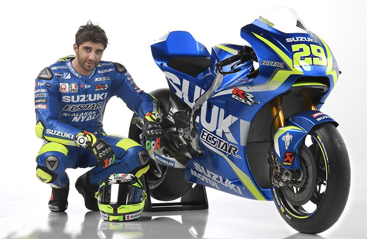 andrea-iannone-2017-4.jpg