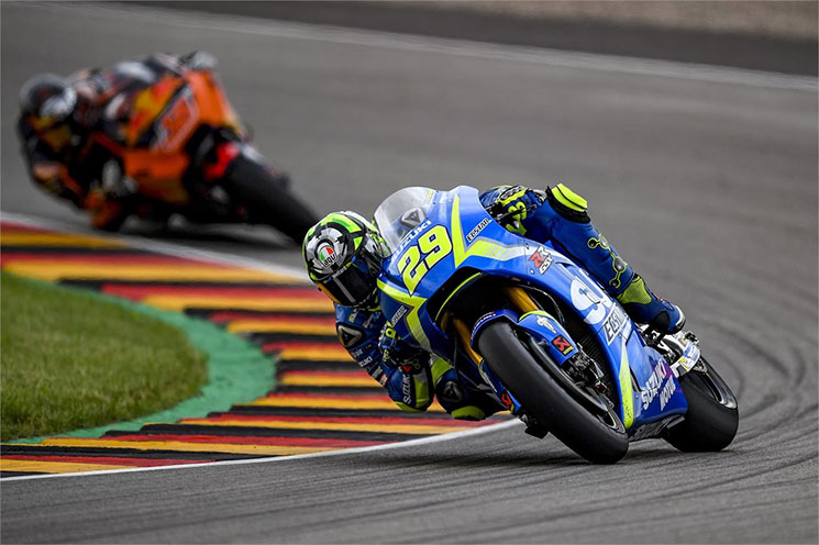 andrea-iannone-2017-suzuki.jpg