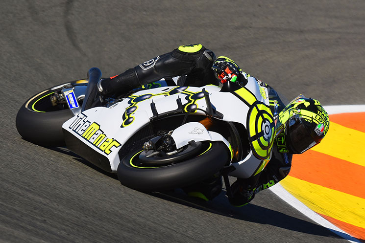 andrea-iannone-suzuki-test-valencia-3.jpg