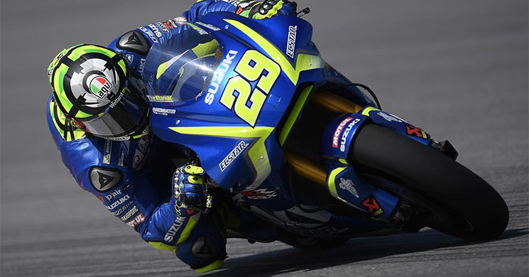 andrea-iannone-valencia.jpg