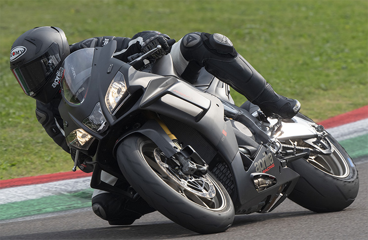 aprilia rsv4 factory 1100