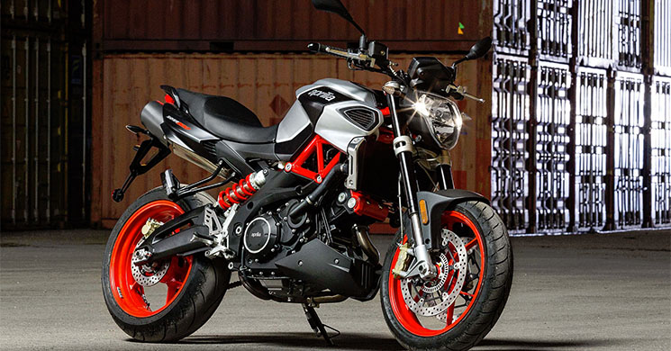 aprilia-shiver-900-2017.jpg
