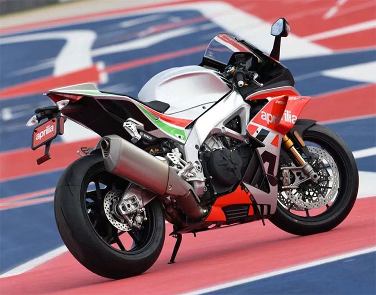 apriliarsv4-rf-le-5.jpg