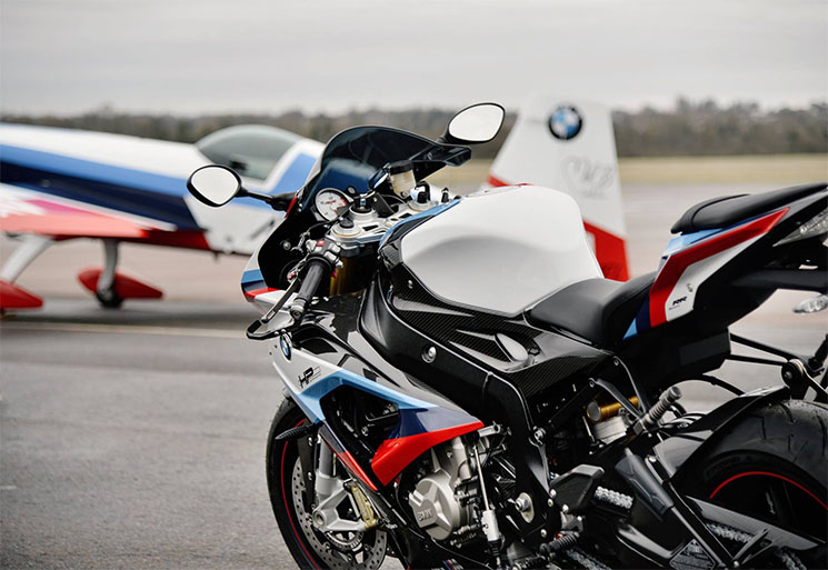 bmw-s1000rr-magny-cours-2.jpg
