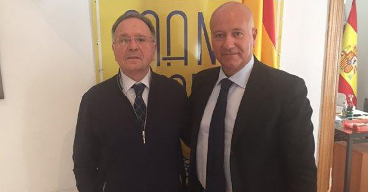 bottero-manos-limpias.jpg