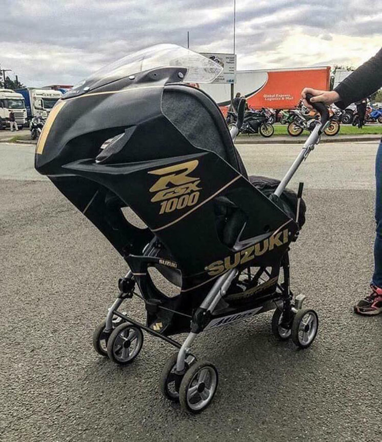 carro-bebe-moto-suzuki.jpg