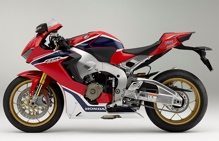 cbr-1000rr-fireblade-2017-2(1).jpg