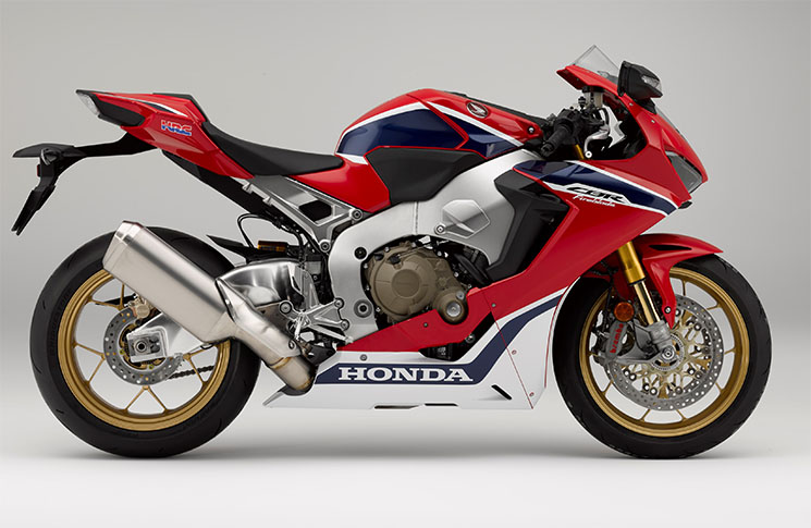 cbr-1000rr-fireblade-2017-2(1).jpg