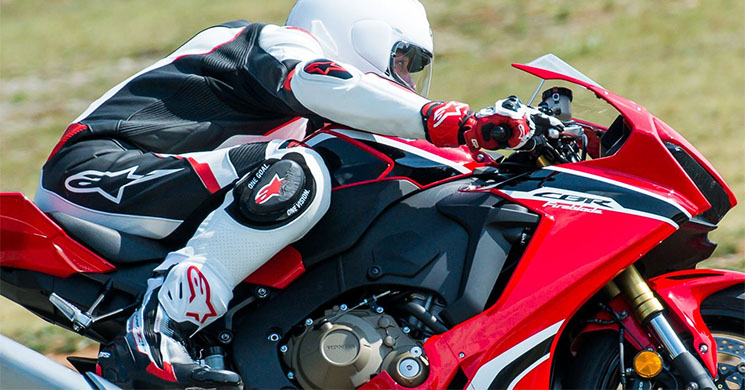 cbr1000rr2017.jpg