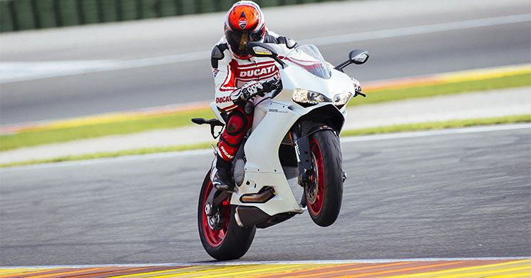 circuitocheste-ducati.jpg