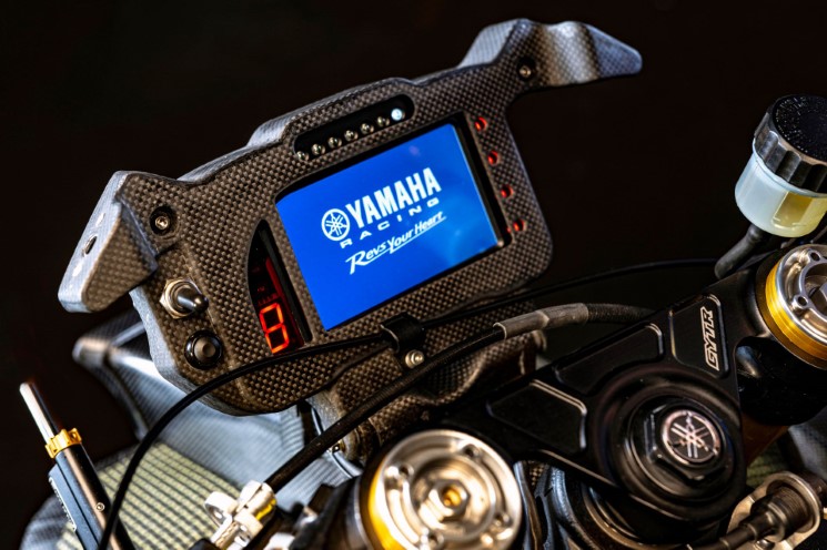 r1 25 aniversario GYTR