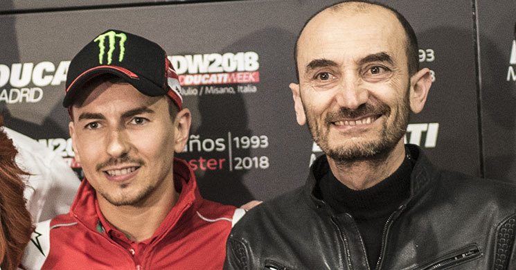 /domenicali-jorge-lorenzo.jpg