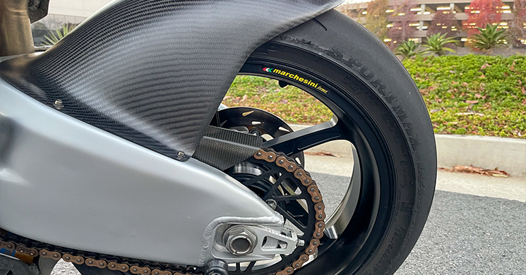 spoiler ducati trasero