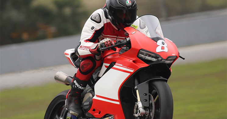 /ducati-1299-superleggera-china.jpg