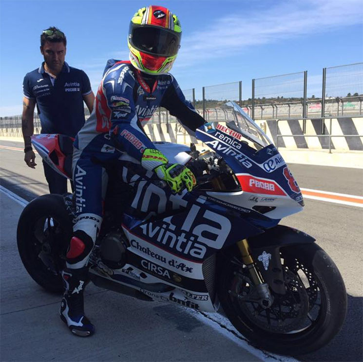 /ducati-panigale-avintia-2.jpg