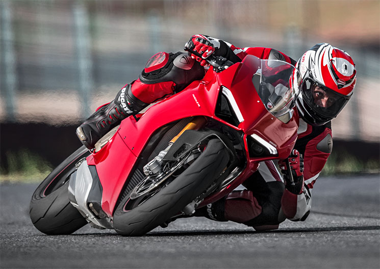 ducati-panigale-v4-2018-3535.jpg