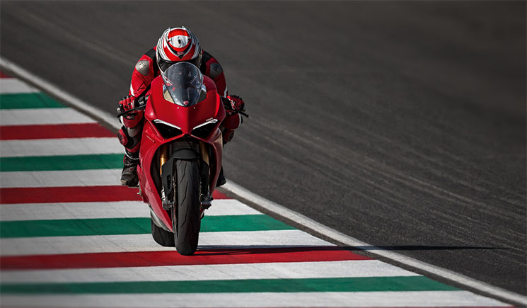 ducati-panigale-v4-2018-oficial-35.jpg