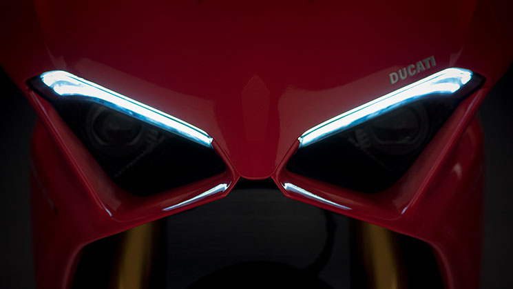 /ducati-panigale-v4-2018-oficial-7.jpg