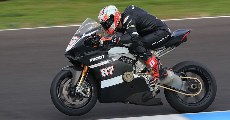 ducati-panigale-v4-jerez.jpg