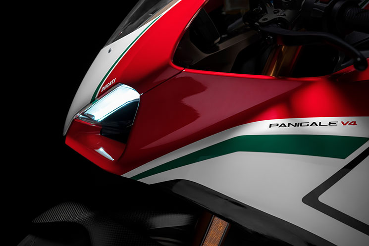 ducati-panigale-v4-speciale-2018-2424.jpg