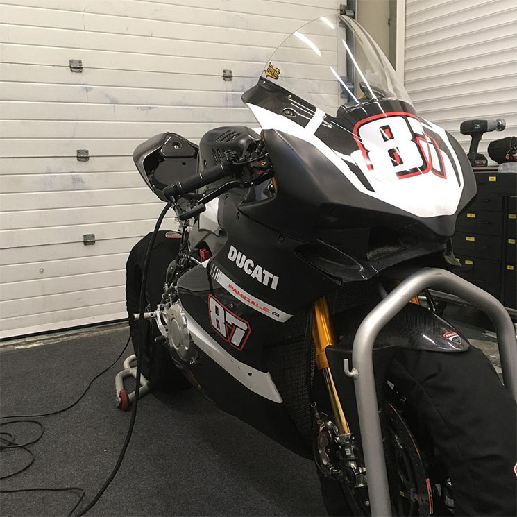 ducati-panigale-v4-test.jpg