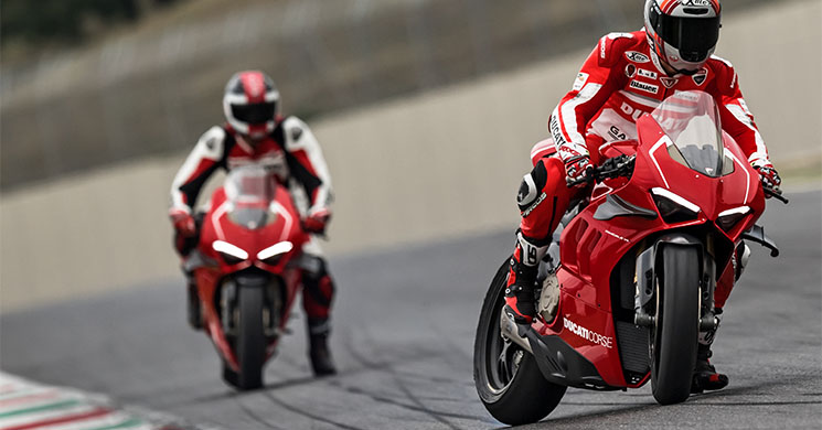 ducati-panigale-v4r-mugello.jpg