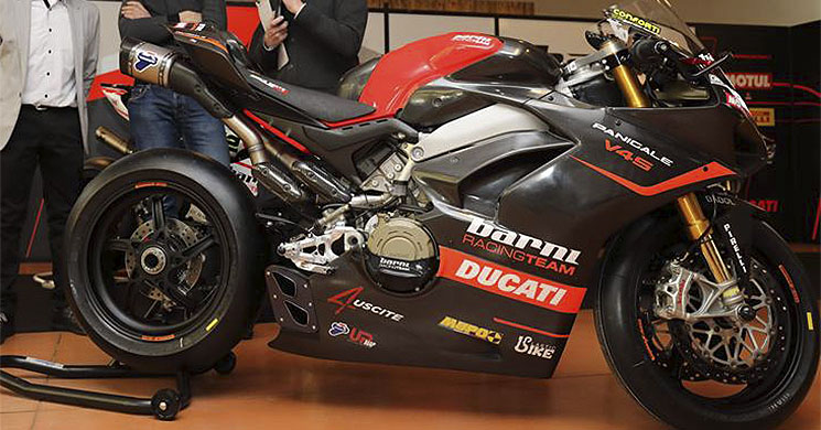ducati-panigale-v4s(1).jpg