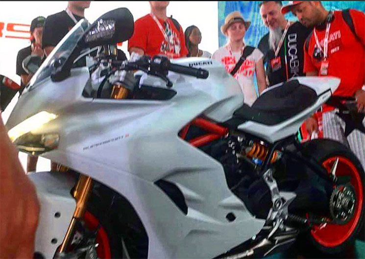 ducati-supersport-939-SS_2017-3.jpg