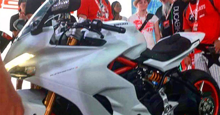 ducati-supersport-939-SS_2017.jpg