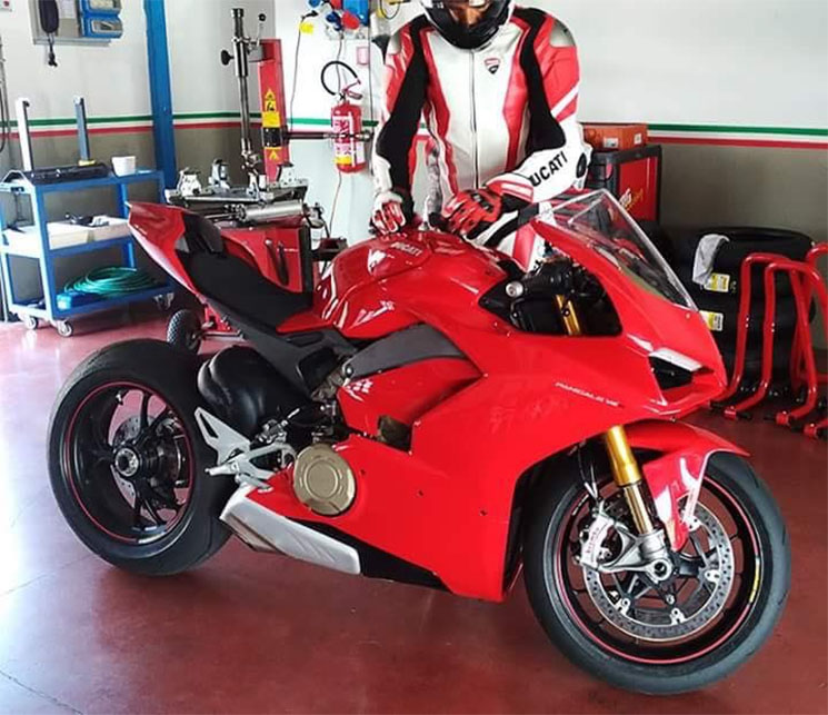 ducati v4
