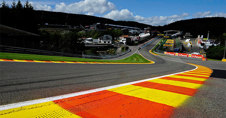 eau-Rouge-spa-curva.jpg