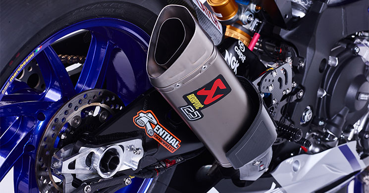 escape-akrapovic-yamaha-r1.jpg