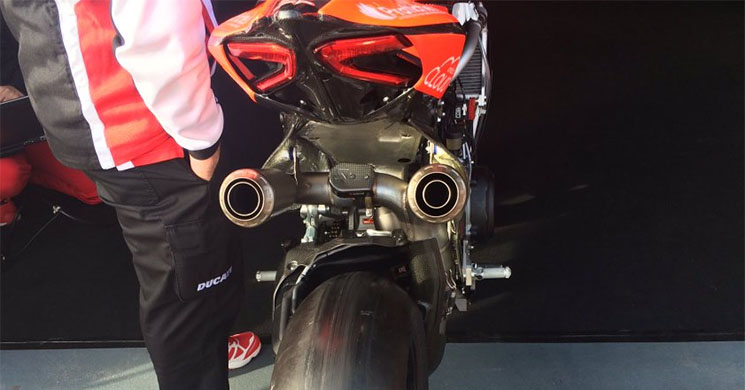 escapes-panigaleR.jpg