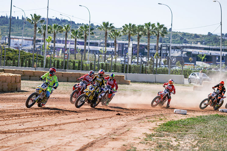 flat-track-valencia.jpg