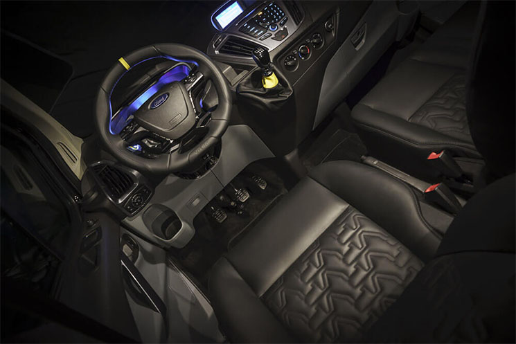 ford-transit-vr46-5.jpg
