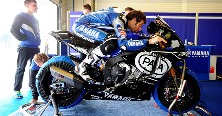 guintoli-sbk-yamaha.jpg